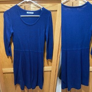 Just Fab size Medium navy blue ribbed sweater dress flare